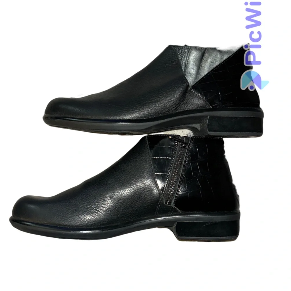 Naot Bayamo bootie, black leather size EU 37